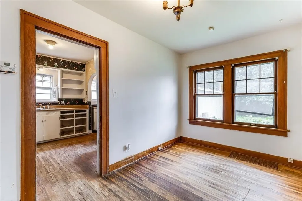 749 S Spruce Street Wichita KS 67211