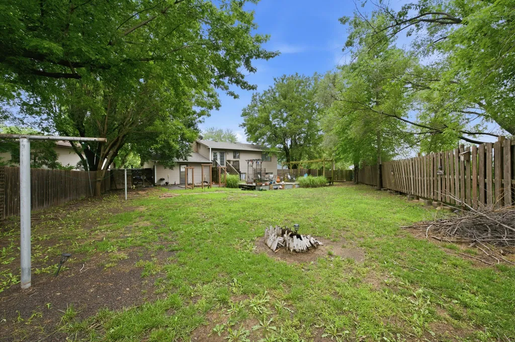 4523 S Washington Court Wichita KS 67216