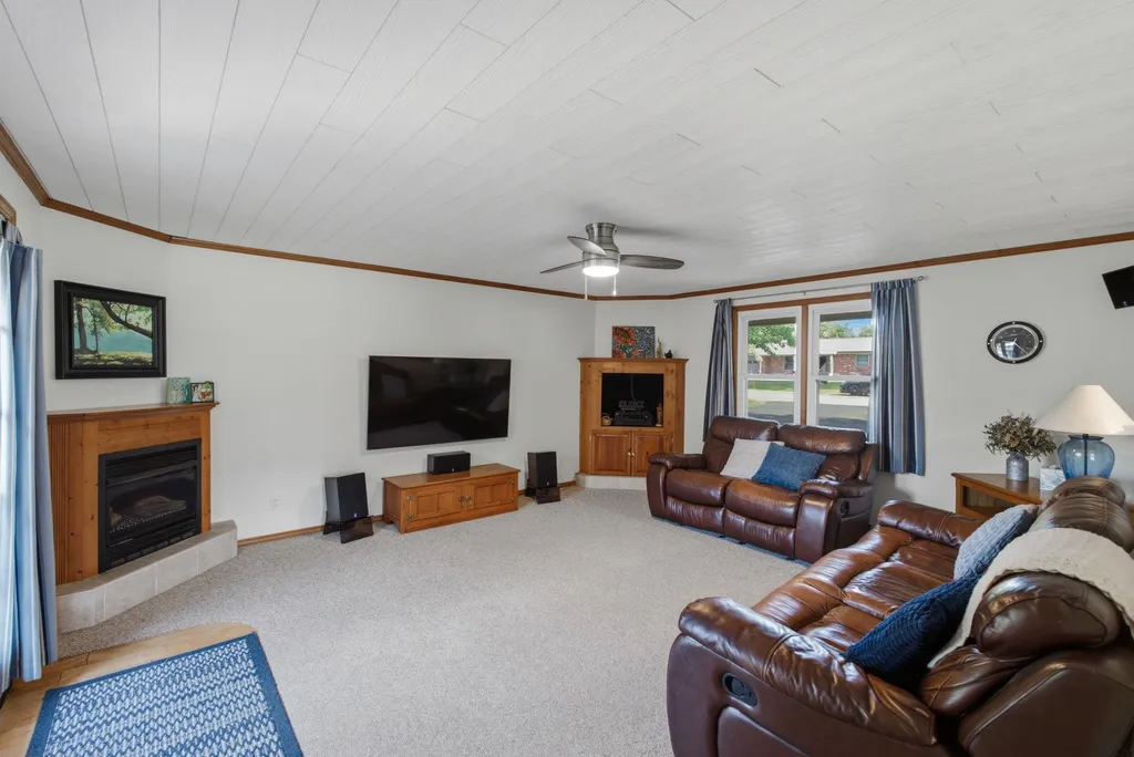 301 S Sunflower Lane Andover KS 67002