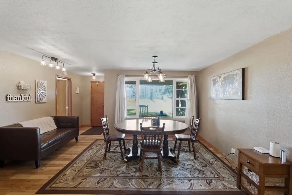 301 S Sunflower Lane Andover KS 67002