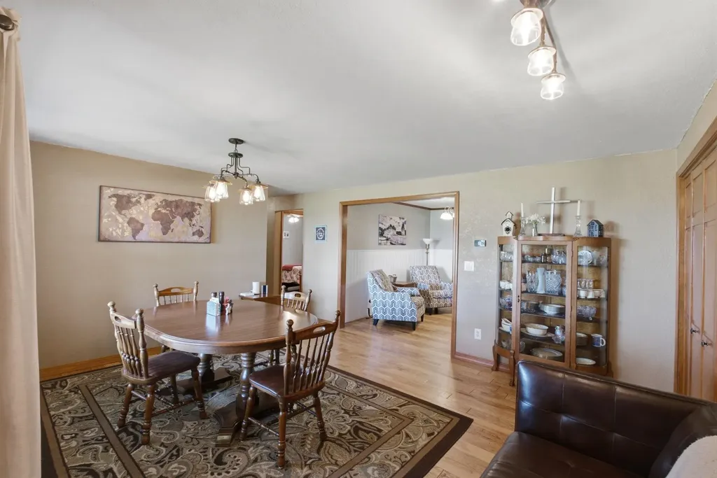 301 S Sunflower Lane Andover KS 67002
