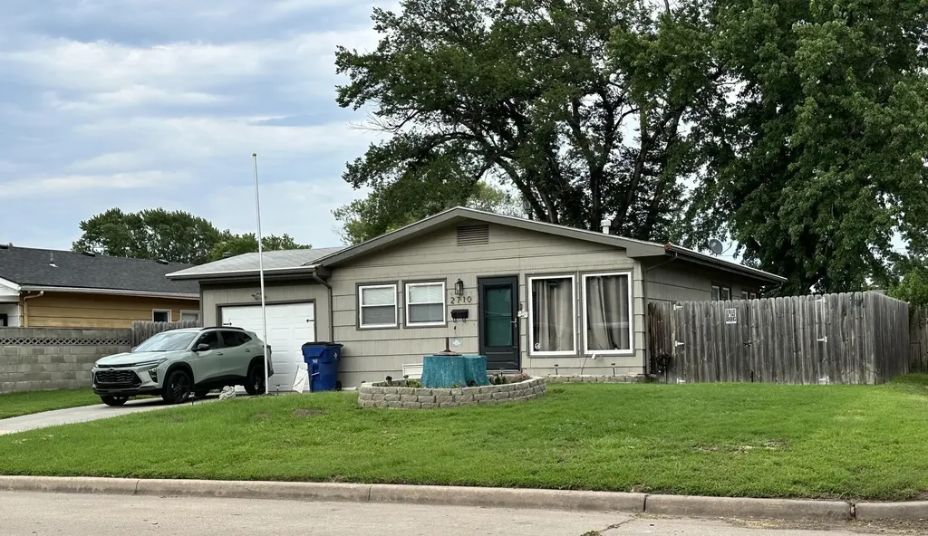 2710 S Magnolia Avenue Wichita KS 67217