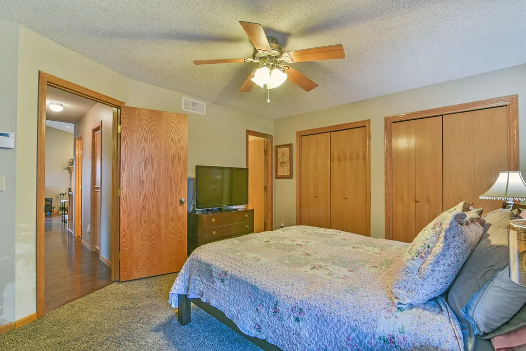 5122 N Blackhawk Wichita KS 67219