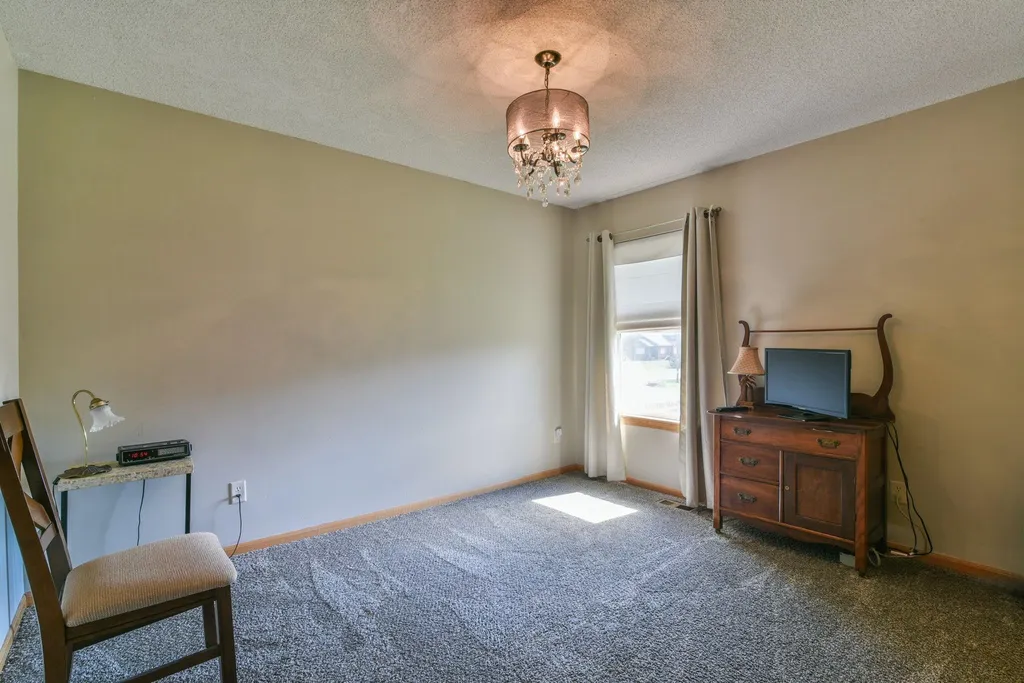 5122 N Blackhawk Wichita KS 67219