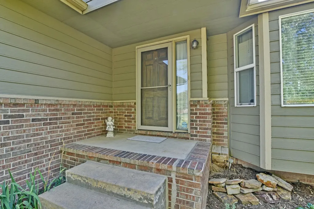 5122 N Blackhawk Wichita KS 67219