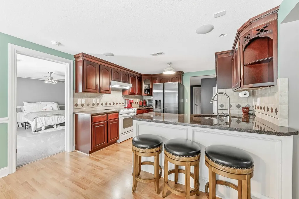 436 N Bridgefield Court Wichita KS 67230
