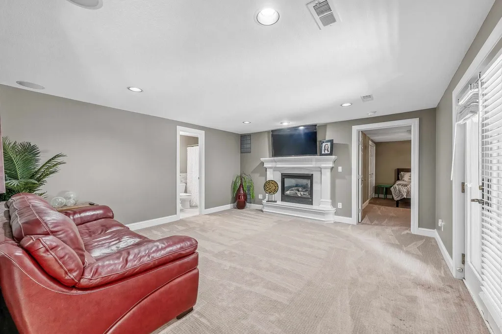 436 N Bridgefield Court Wichita KS 67230