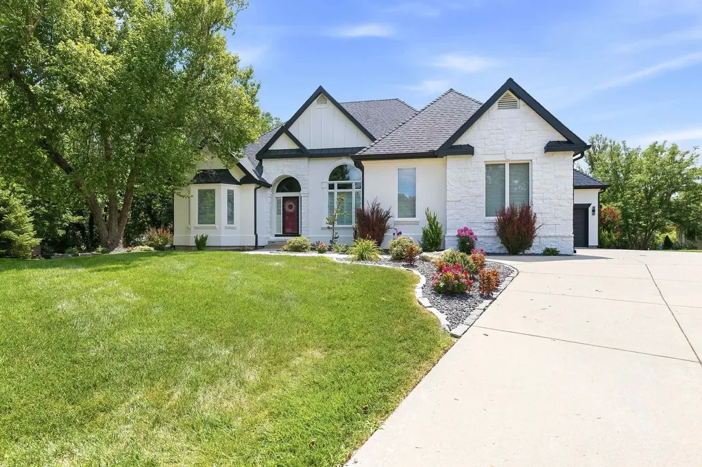 436 N Bridgefield Court Wichita KS 67230