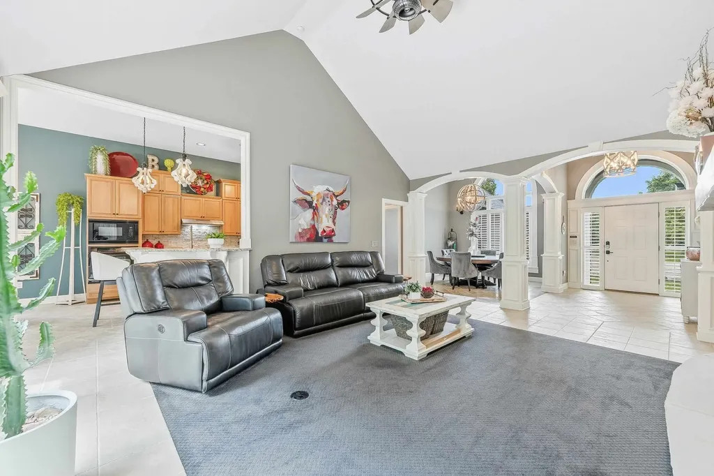 436 N Bridgefield Court Wichita KS 67230