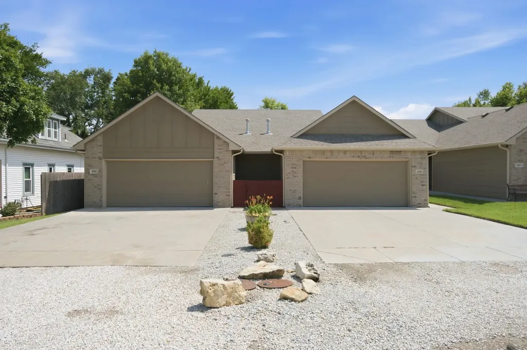 643 E Mulvane Street Mulvane KS 67110