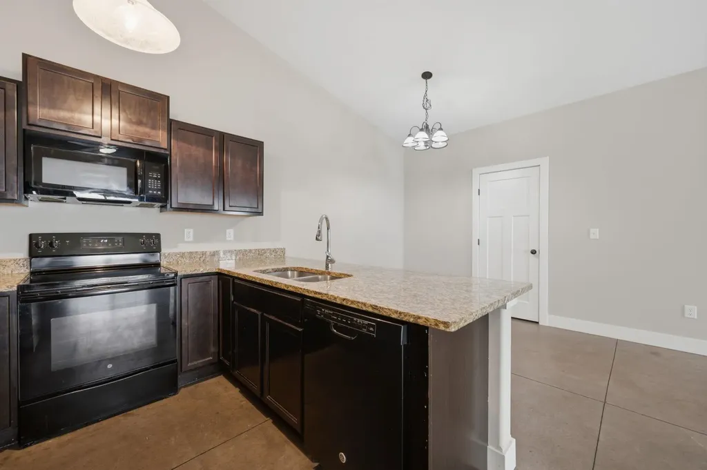 643 E Mulvane Street Mulvane KS 67110