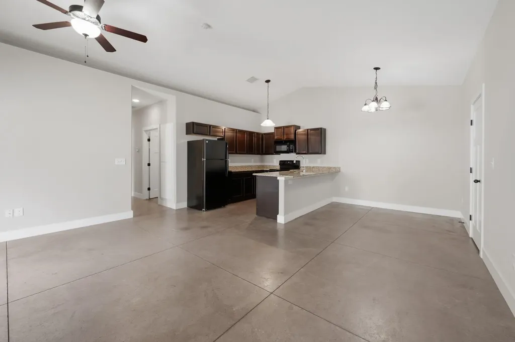 643 E Mulvane Street Mulvane KS 67110