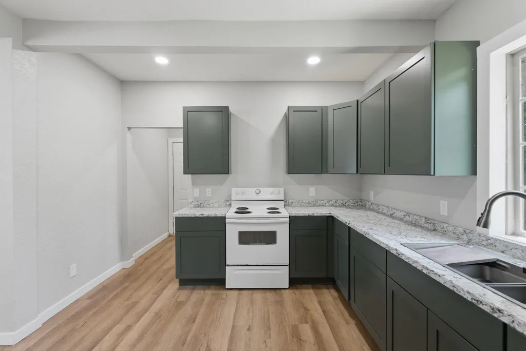 1504 S Hydraulic Avenue Wichita KS 67211