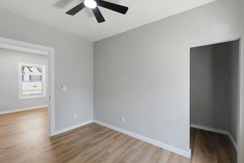 1504 S Hydraulic Avenue Wichita KS 67211