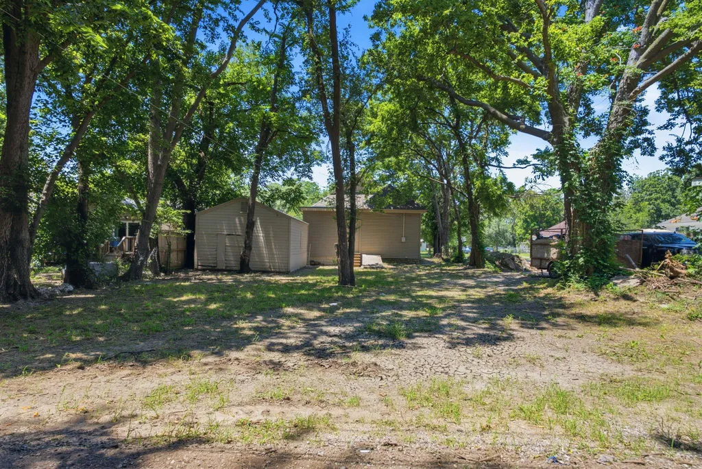 1504 S Hydraulic Avenue Wichita KS 67211