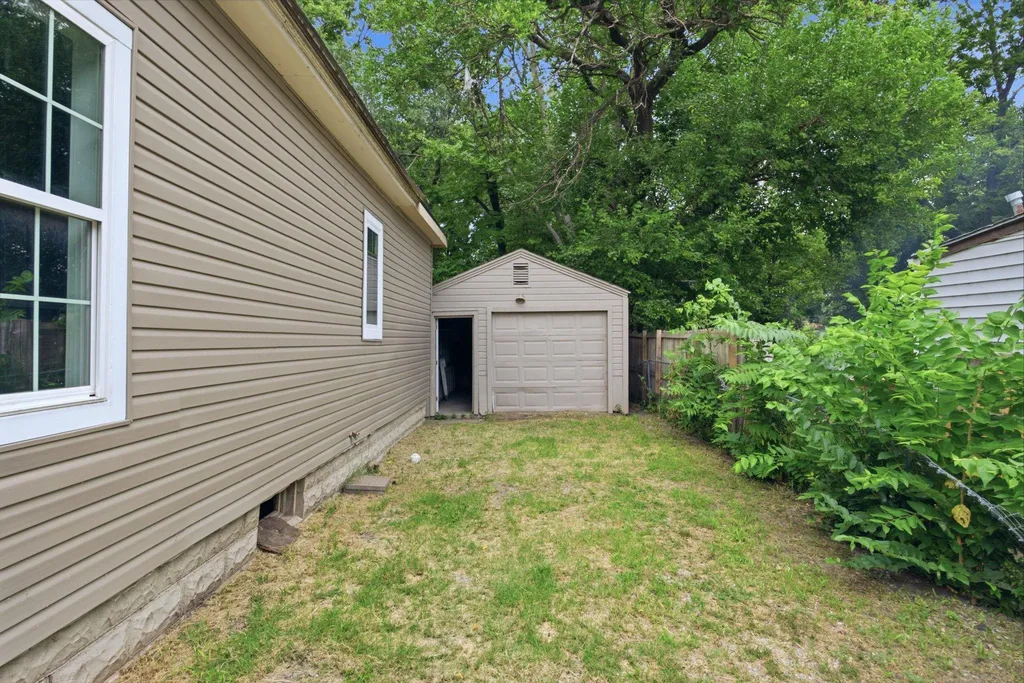 1504 S Hydraulic Avenue Wichita KS 67211