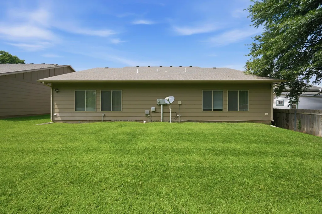 631 N Mulvane Street Mulvane KS 67110