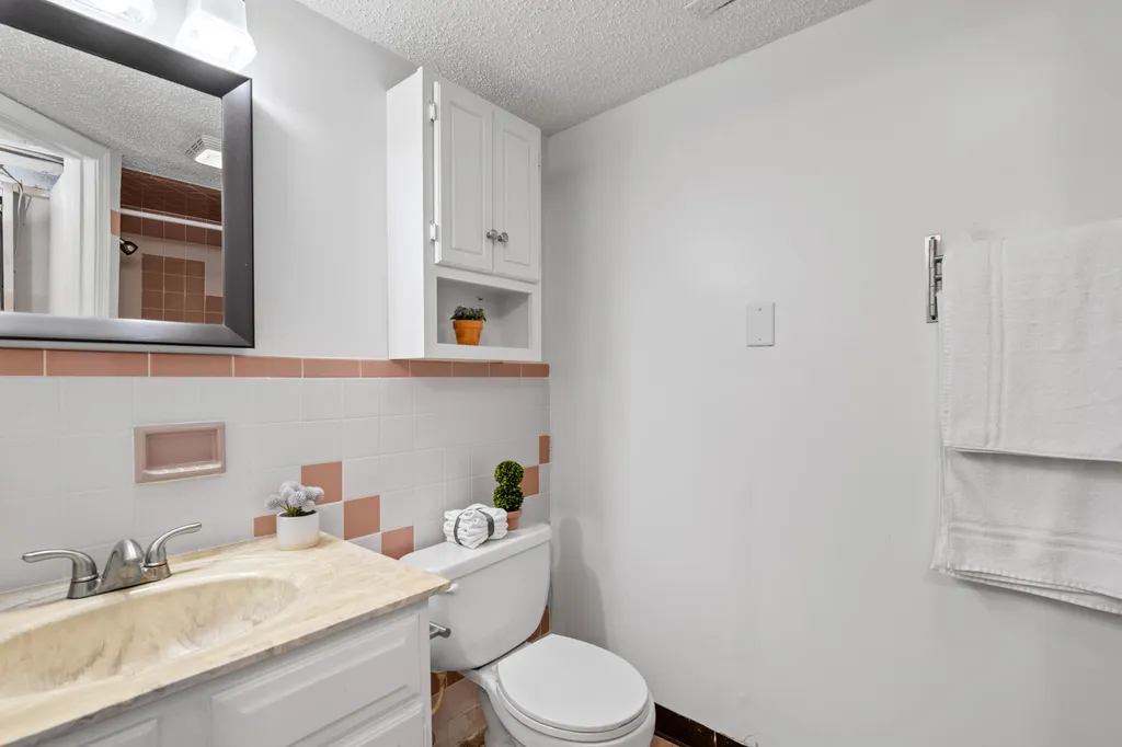 8138 E Levitt Drive Wichita KS 67207