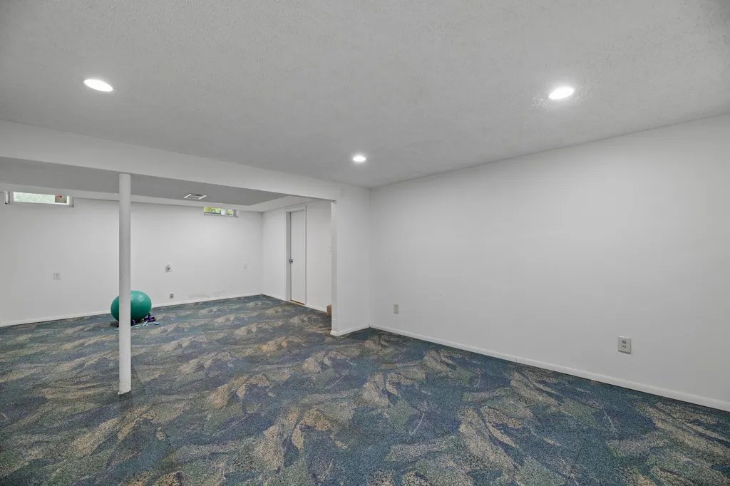 8138 E Levitt Drive Wichita KS 67207