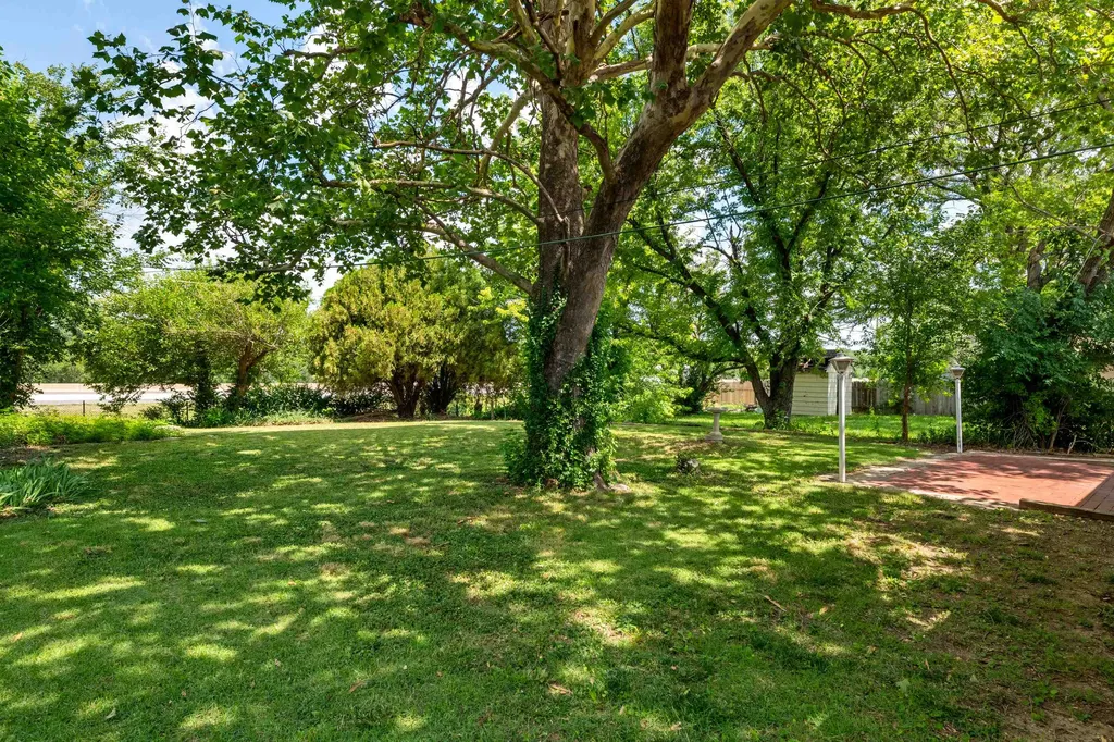 8138 E Levitt Drive Wichita KS 67207