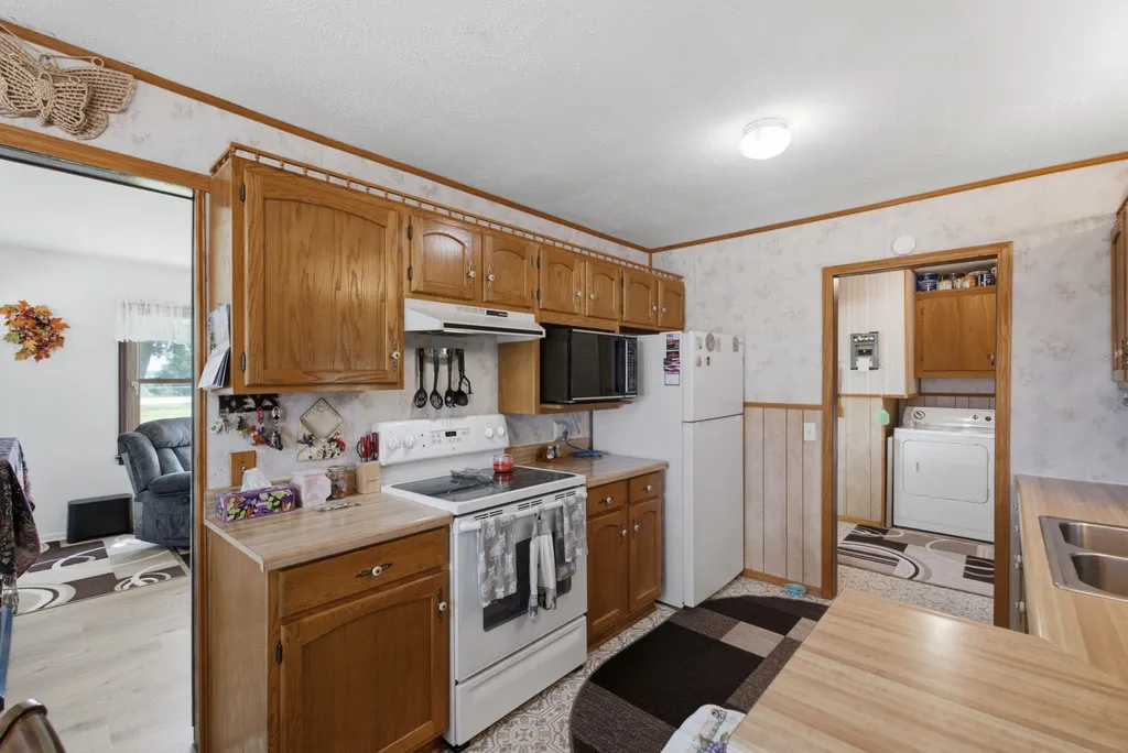 5855 N Tyler Road Maize KS 67101