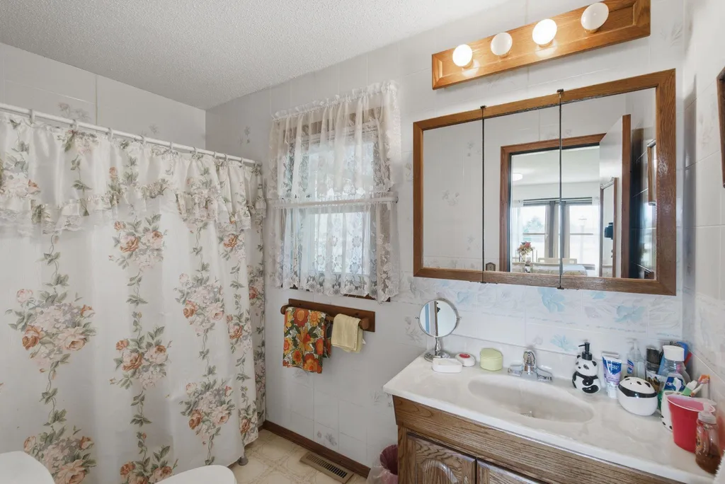 5855 N Tyler Road Maize KS 67101