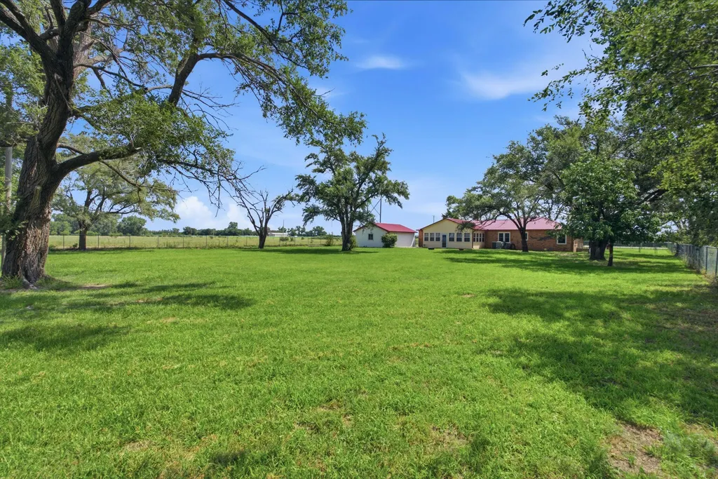 5855 N Tyler Road Maize KS 67101
