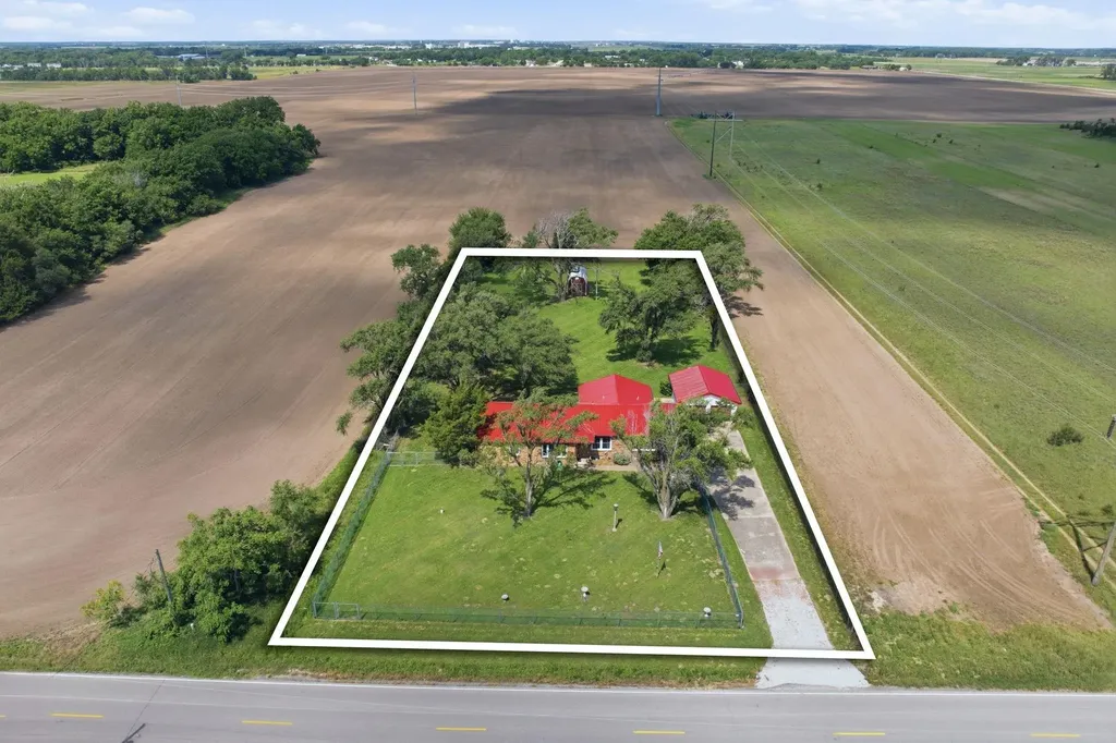 5855 N Tyler Road Maize KS 67101
