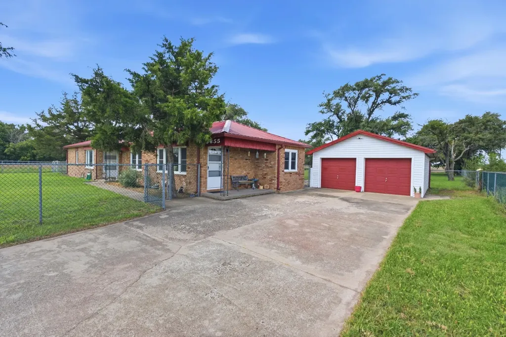 5855 N Tyler Road Maize KS 67101