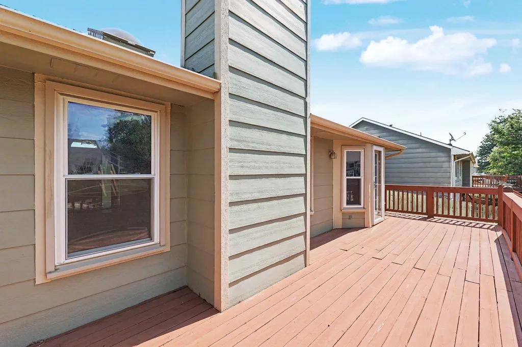 1707 E Oxford Circle Derby KS 67037