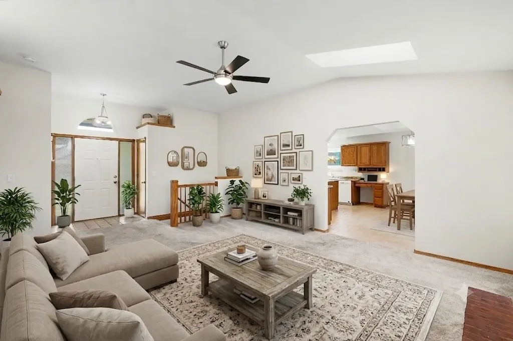 1707 E Oxford Circle Derby KS 67037