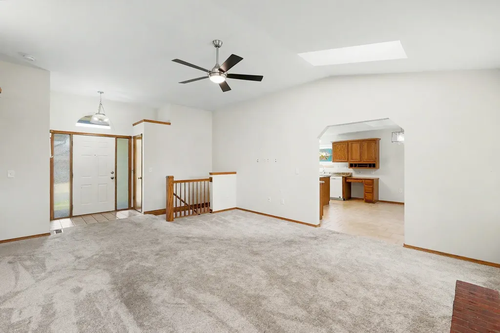 1707 E Oxford Circle Derby KS 67037