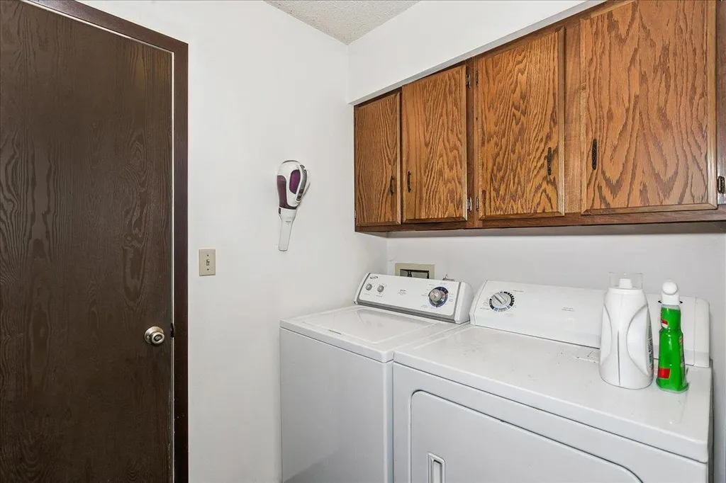1709 W 5th Avenue El Dorado KS 67042