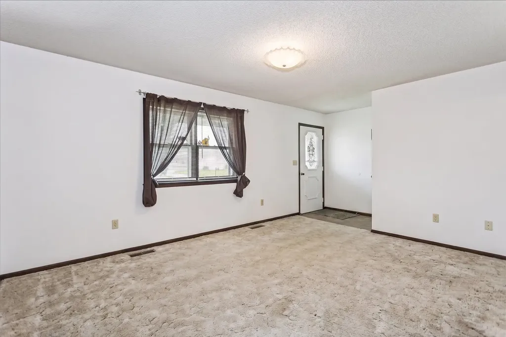 1709 W 5th Avenue El Dorado KS 67042