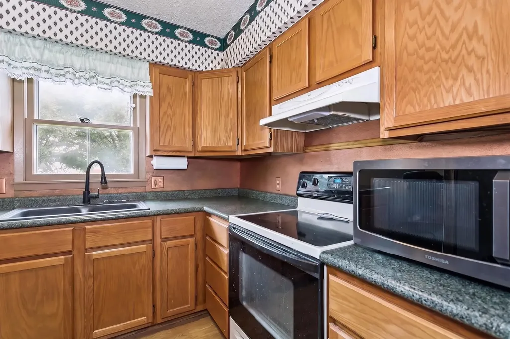 1709 W 5th Avenue El Dorado KS 67042