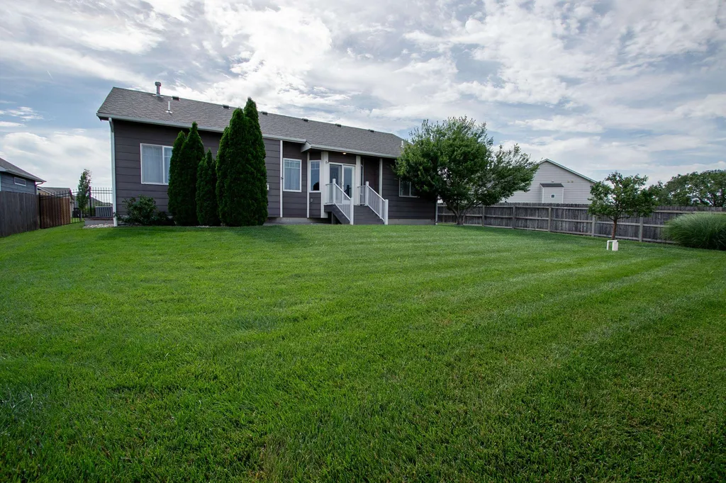 604 Goldspike Court Newton KS 67114