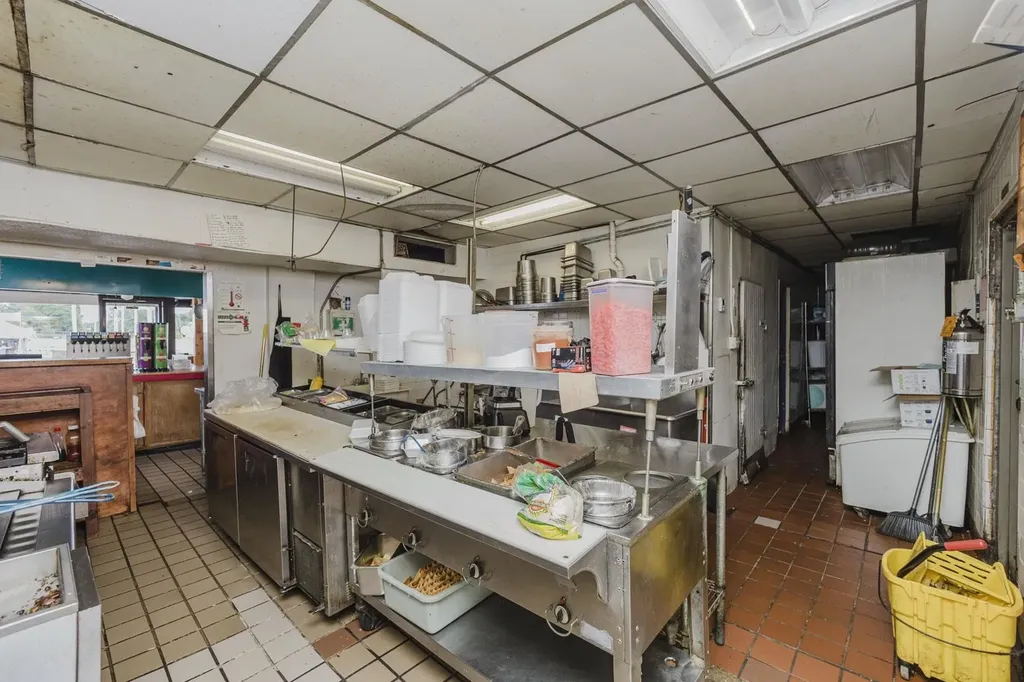 503 N West Wichita KS 67203