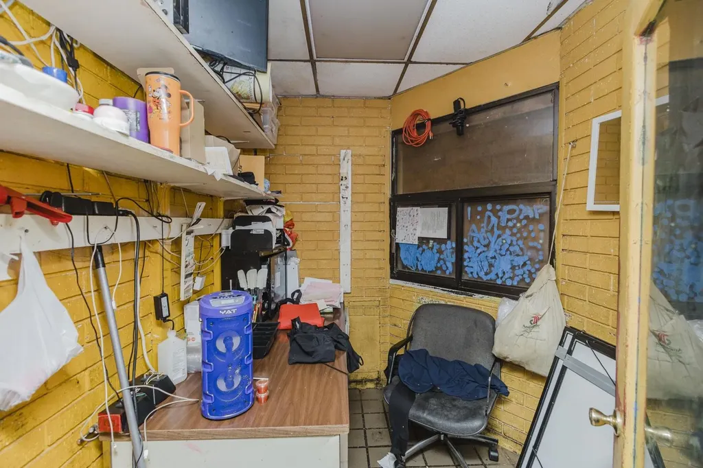503 N West Wichita KS 67203
