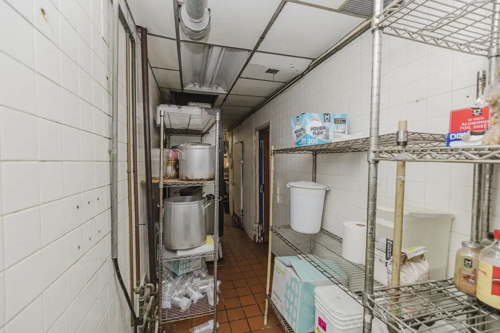 503 N West Wichita KS 67203