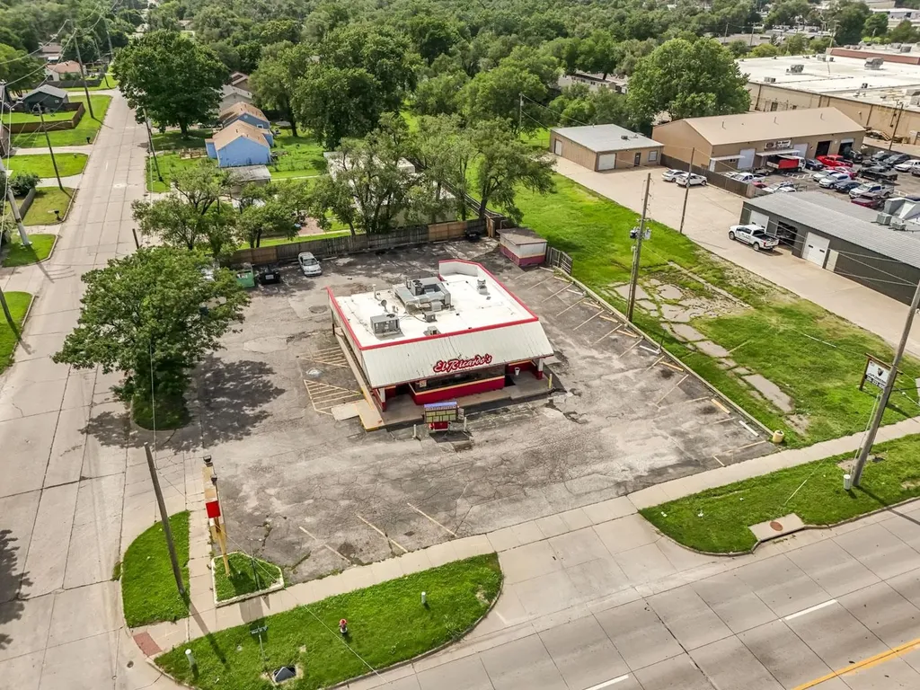 503 N West Wichita KS 67203