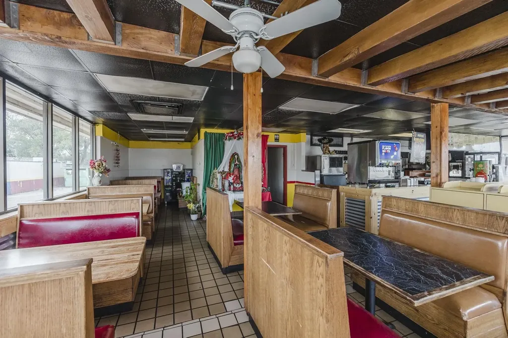 503 N West Wichita KS 67203