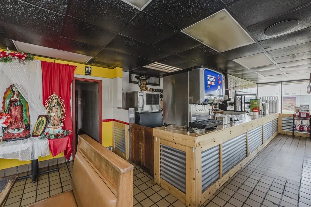503 N West Wichita KS 67203