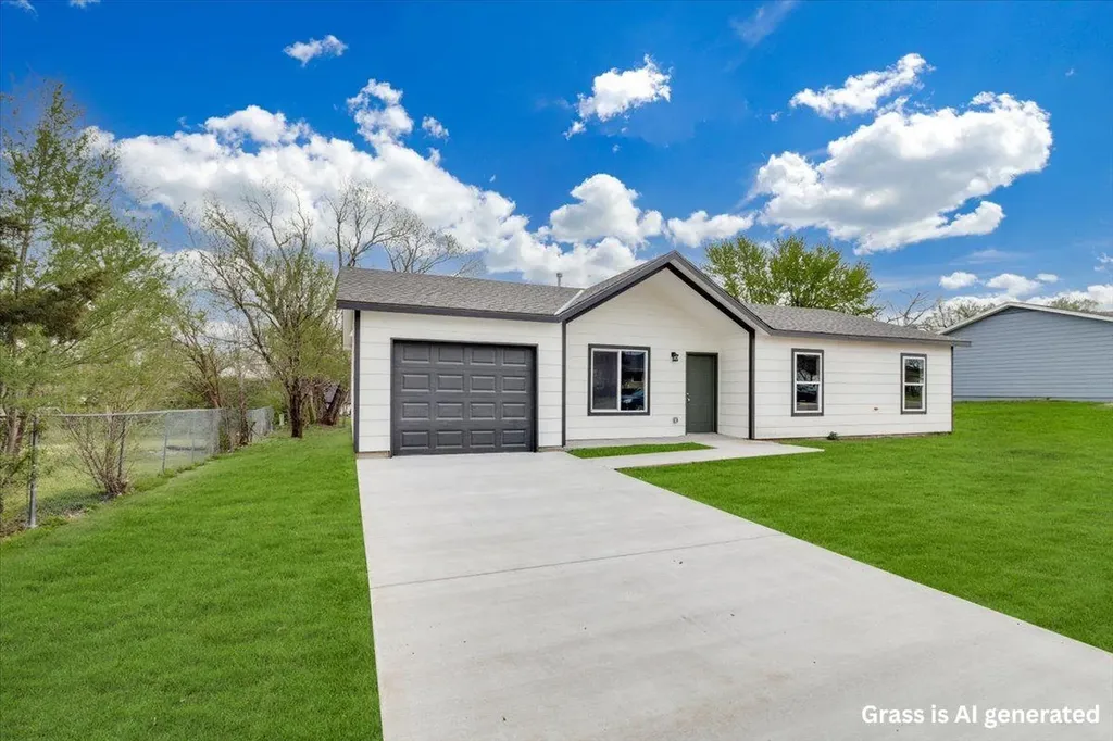 2644 N Holyoke Street Wichita KS 67220-2423