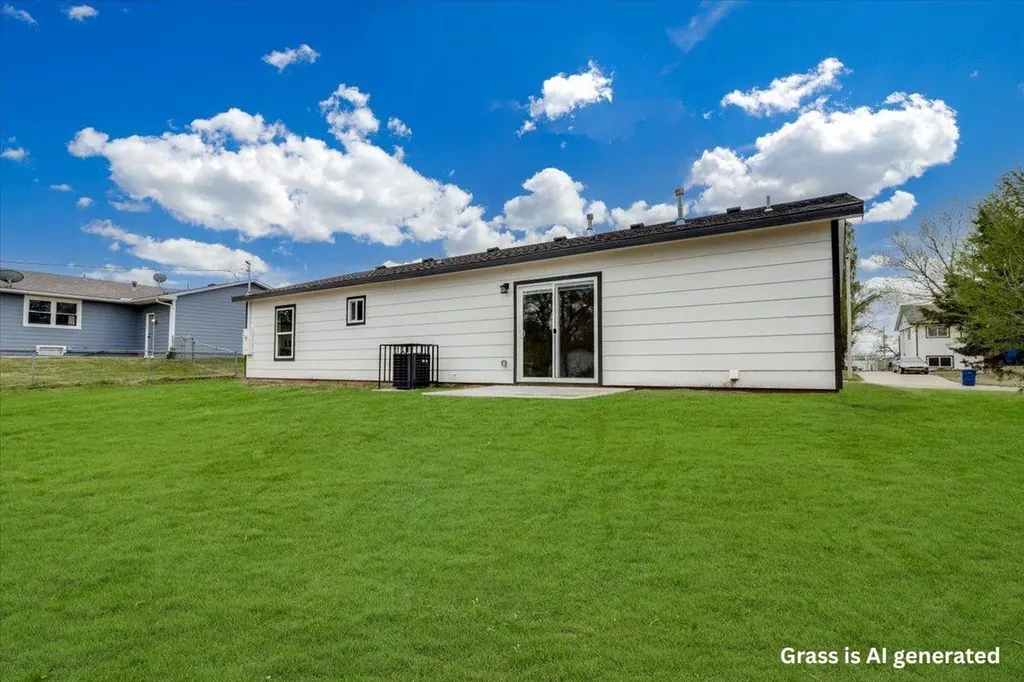 2644 N Holyoke Street Wichita KS 67220-2423
