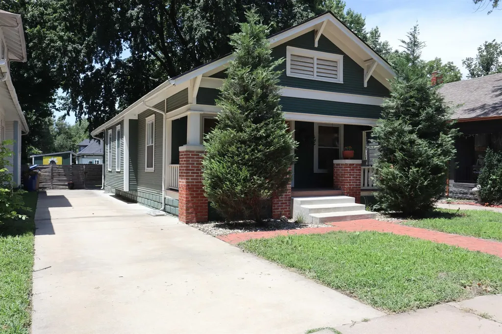 345 S Erie Wichita KS 67211