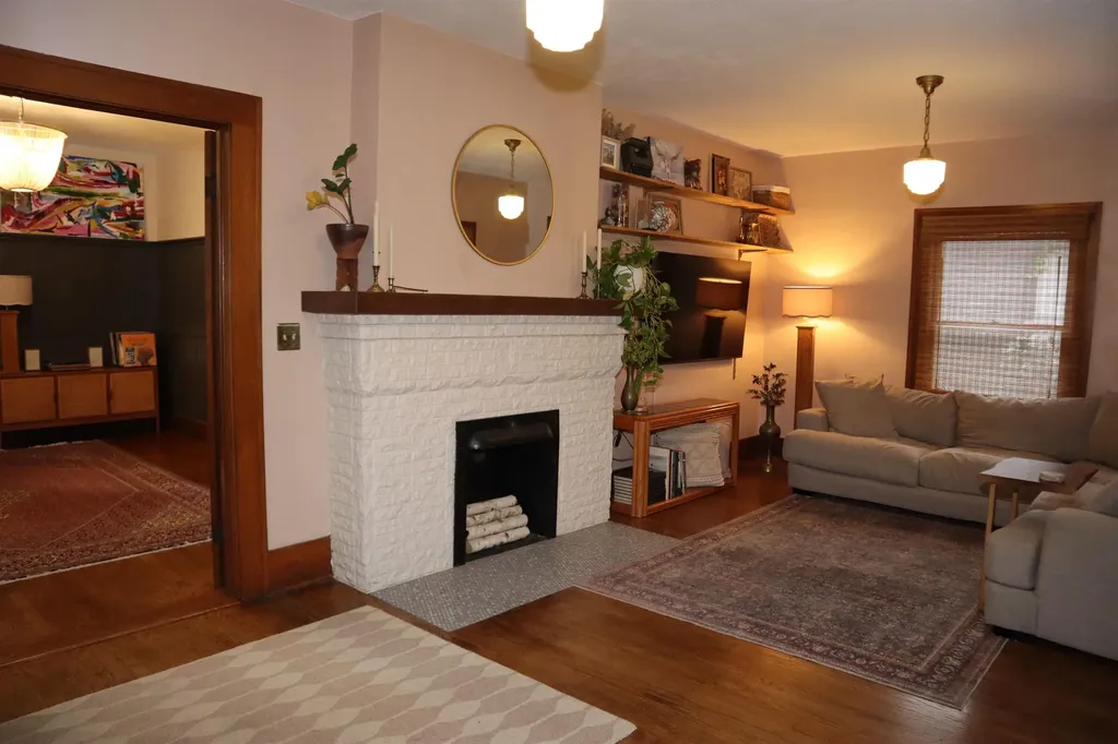 345 S Erie Wichita KS 67211