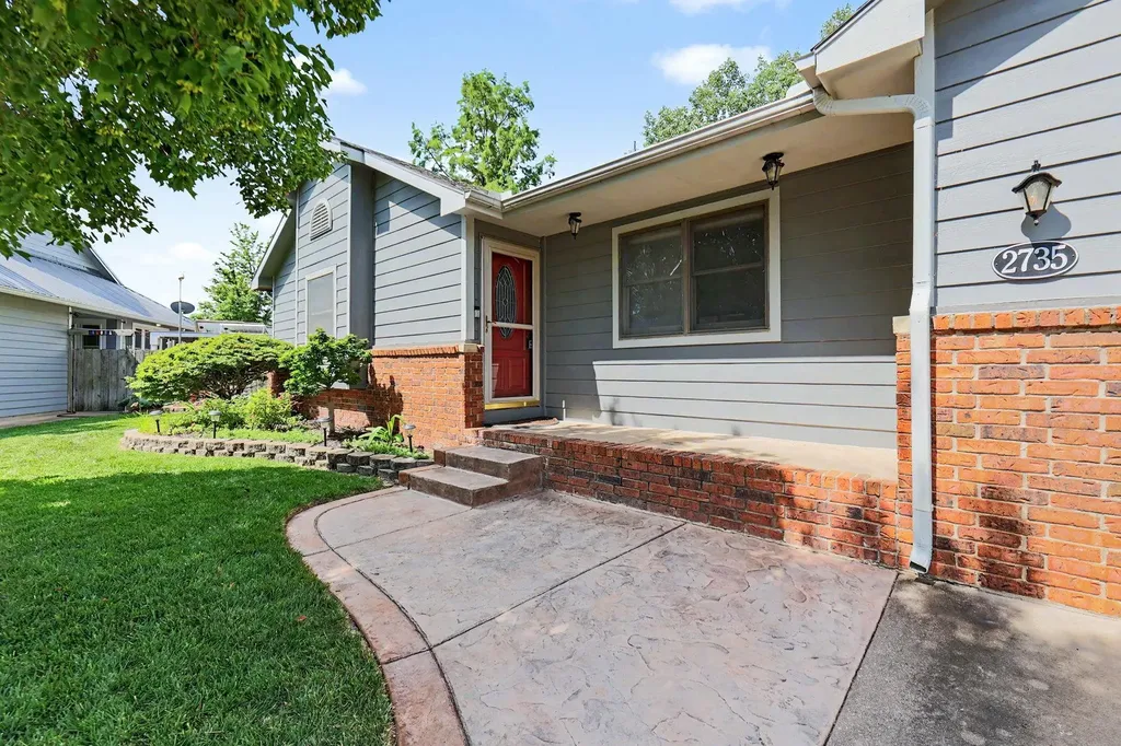 2735 S Carrwood Wichita KS 67215