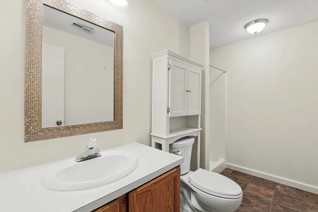 2735 S Carrwood Wichita KS 67215