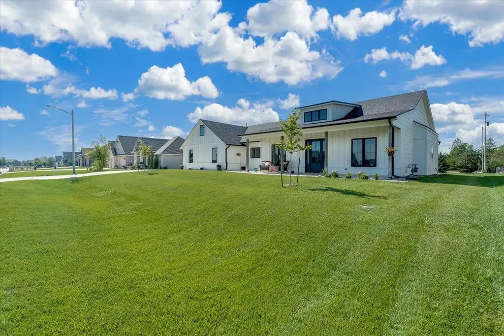 1521 E Elk Ridge Avenue Goddard KS 67052