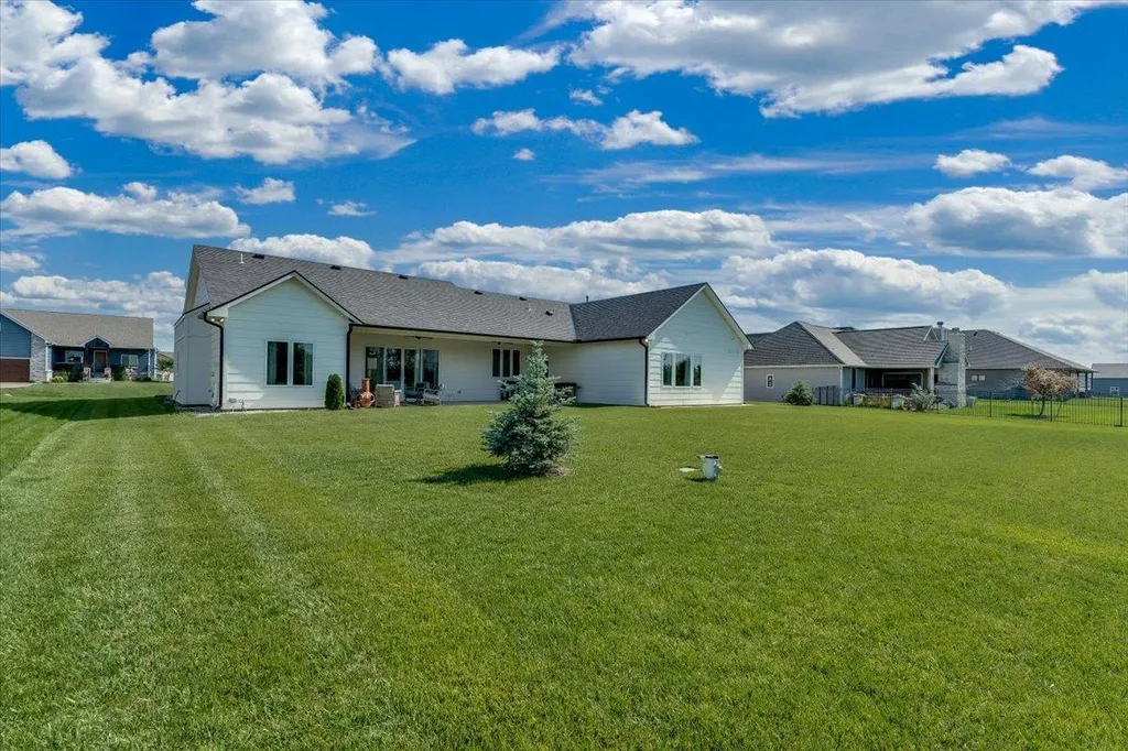 1521 E Elk Ridge Avenue Goddard KS 67052